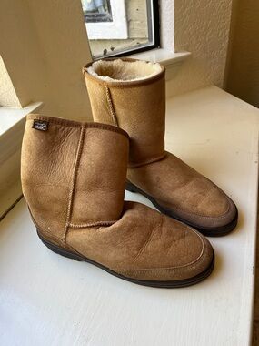 Lamo Chestnut Suede Shearling-Lined Mid-Calf Boots